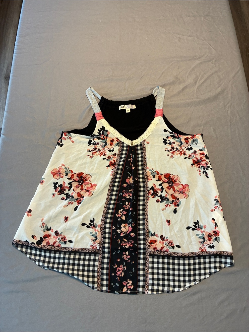 Jolt Floral Mixed-Print Tank Top in White, Black and Pink